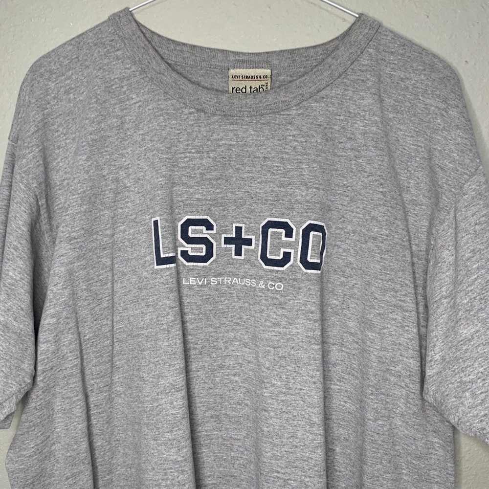 Levi Strauss Co Red Tab Logo Vintage Y2K Graphic Grey T Shirt Size Large